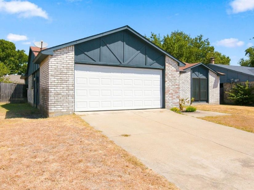 4025  Engleman Street , Fort Worth Texas 76137