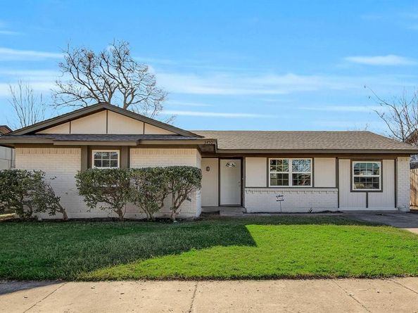 3450  Silverhill Drive , Dallas Texas 75241