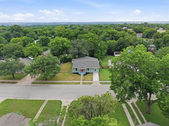 7107  Garza Avenue , Fort Worth Texas 76116