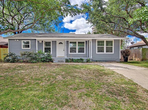 624 E Ellen Avenue , Hurst Texas 76053