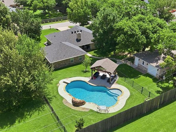 405  Lantern Ridge  , Mansfield Texas 76063
