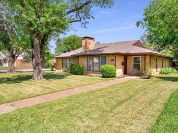 2949  Maydelle Lane 