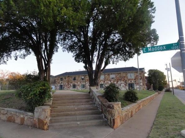 1200 E Maddox Avenue , Fort Worth Texas 76104