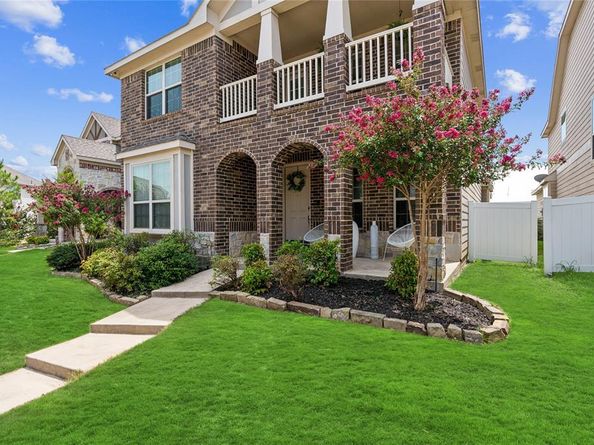 1120  Black Cherry Drive , Aubrey Texas 76227