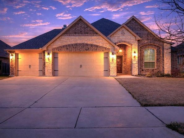 4004  Brookdale Road , Benbrook Texas 76116