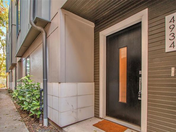 4934  Camdale Court , Dallas Texas 75206