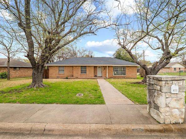 422  Brookview Drive , DeSoto Texas 75115