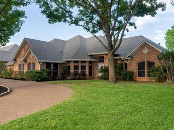 5709  Hidden Oaks Drive 