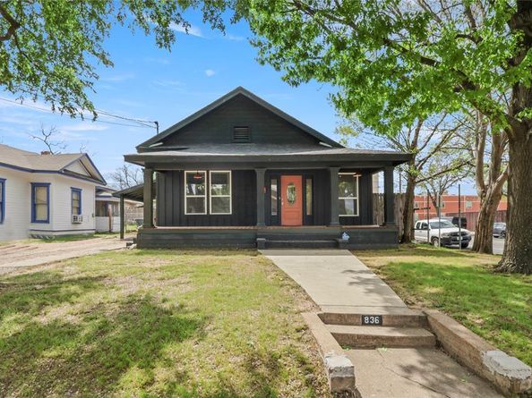 836 W 8th Street , Dallas Texas 75208