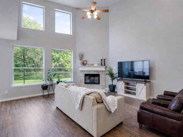 330  Kirby Drive , Argyle Texas 76226