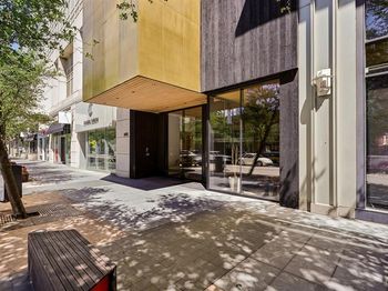2408  Victory Park Lane 