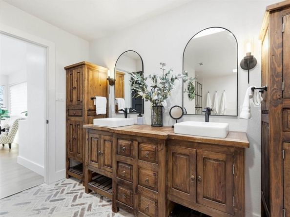 6  Horseshoe Drive , Highland Village Texas 75077