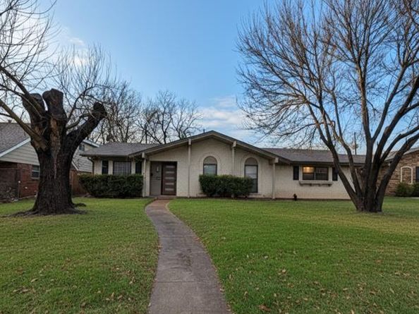 2917  Abston Drive , Mesquite Texas 75150