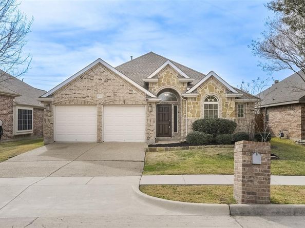 2727  Waterway Drive , Grand Prairie Texas 75054