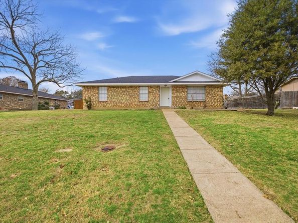 121  Hillside Lane , DeSoto Texas 75115