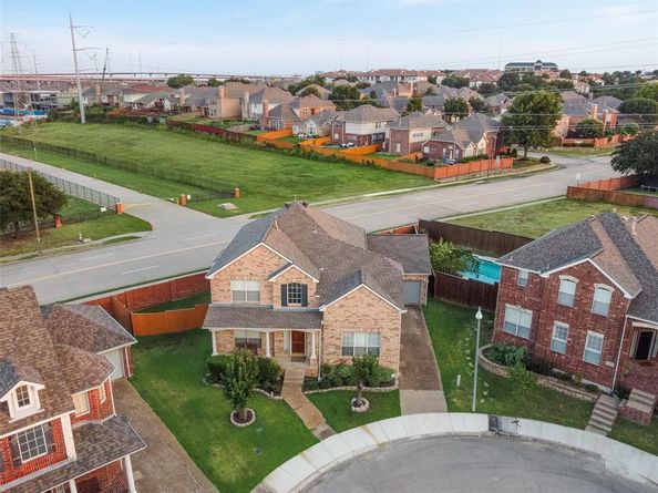 8300  Charleston Street , Irving Texas 75063