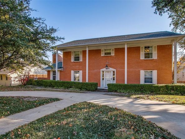 9630  Ravensway Drive , Dallas Texas 75238