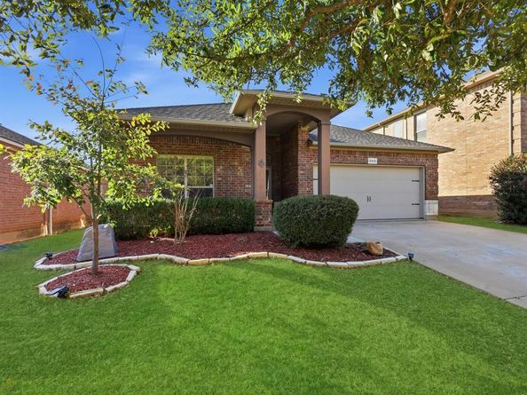 3313  Hornbeam Street , Denton Texas 76226