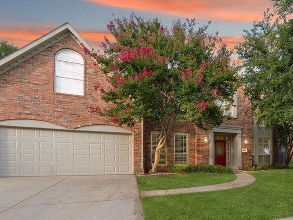 6211  Fox Hunt Drive , Arlington Texas 76001