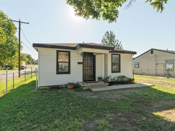 3224 N Hampton Street , Fort Worth Texas 76106