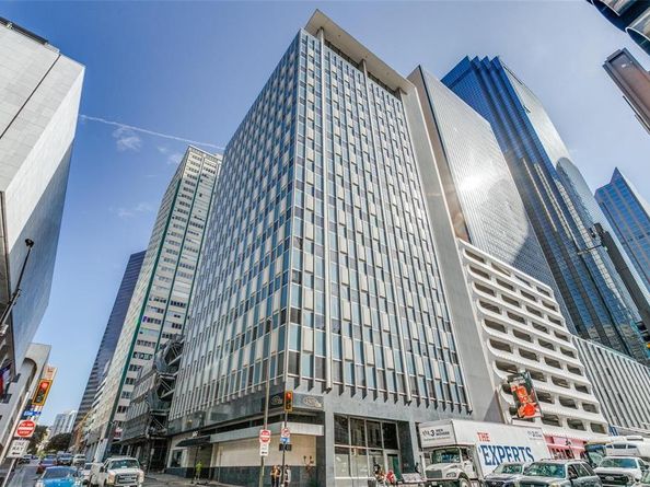 1505  Elm Street  204, Dallas Texas 75201