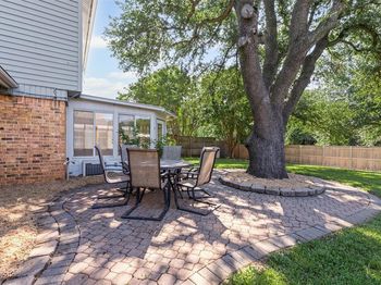 1013  Mockingbird Drive 