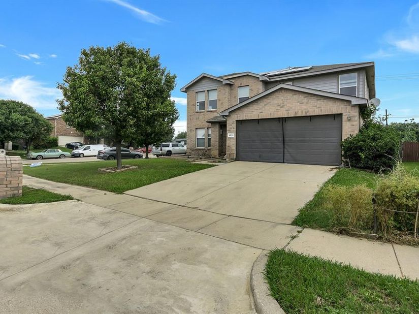 6021  Lucas Court , Fort Worth Texas 76119