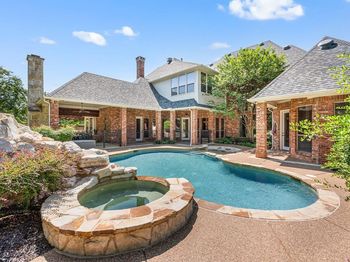 6776  St Moritz Parkway 