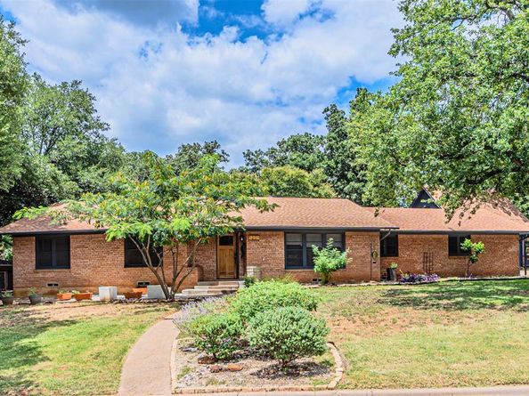 1201  Wilshire Boulevard , Arlington Texas 76012