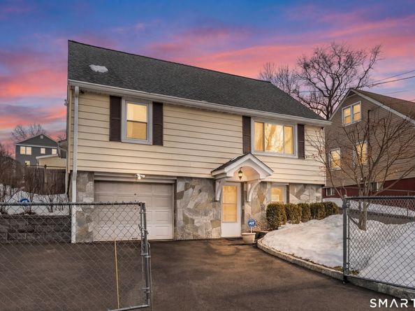 46 Oakleaf Street, Bridgeport CT 06606