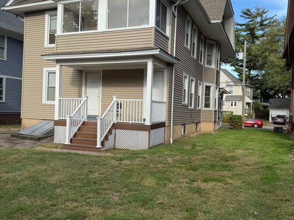 59 Myrtle Avenue, Bridgeport CT 06604