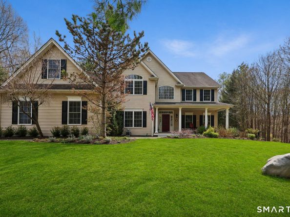 3E E Lake Road, Danbury CT 06811