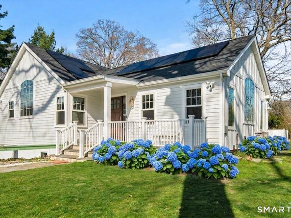8 Ledge Road, Norwalk CT 06853