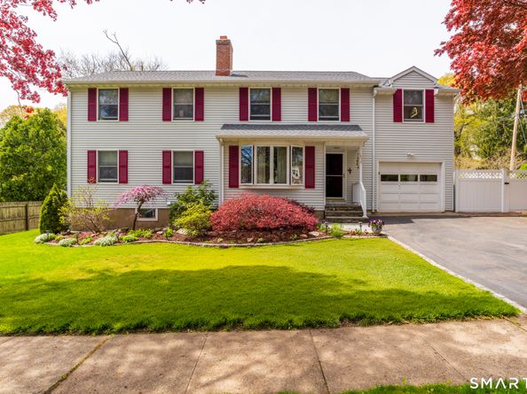 105 Meadow Wood Road, Stratford CT 06614
