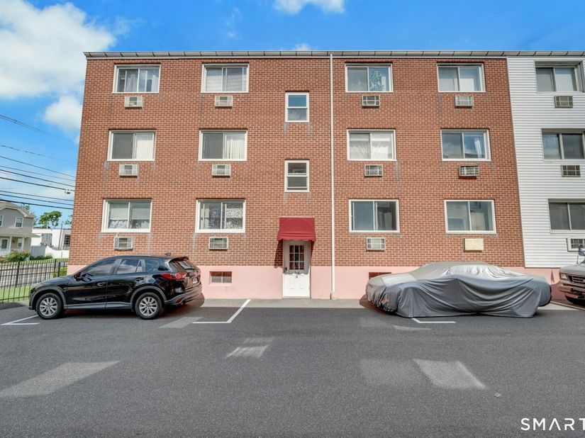 4 Van Zant Street B5, Norwalk CT 06855
