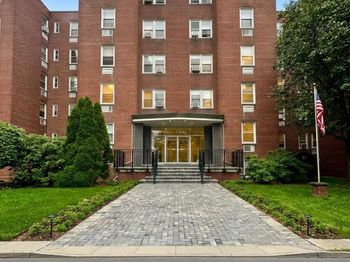 39 Glenbrook Road