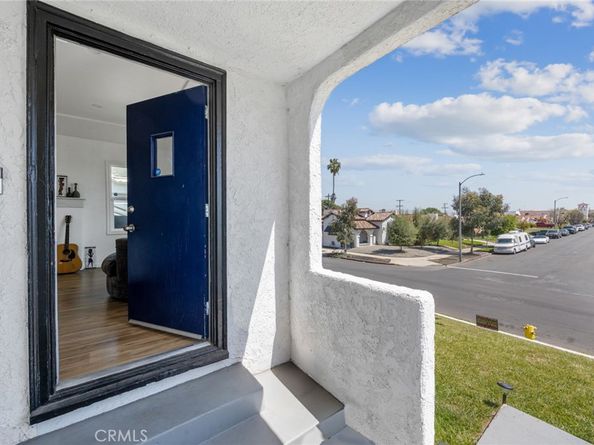7037 Cimarron Street, Los Angeles CA 90047