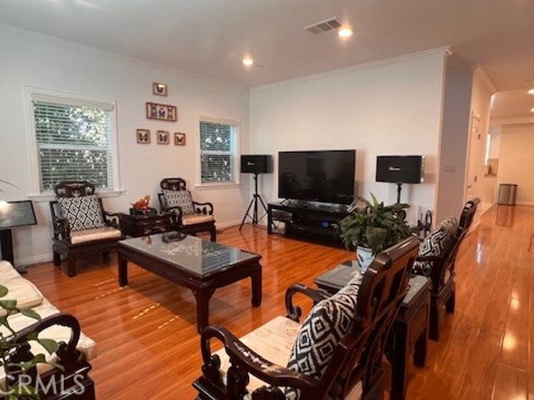 1665 W 221st Street, Torrance CA 90501