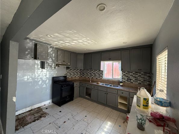 1359 E 108th, Los Angeles CA 90059