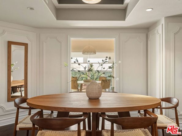 1717 S Barrington Avenue 103, Los Angeles CA 90025