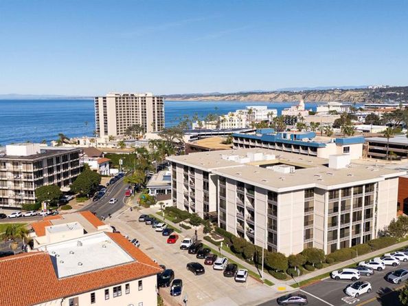 7811 Eads Ave 311, La Jolla CA 92037