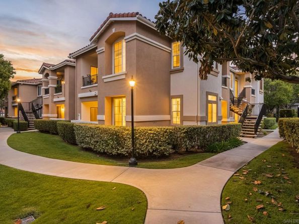 10766 Sabre Hill Dr 258, San Diego CA 92128