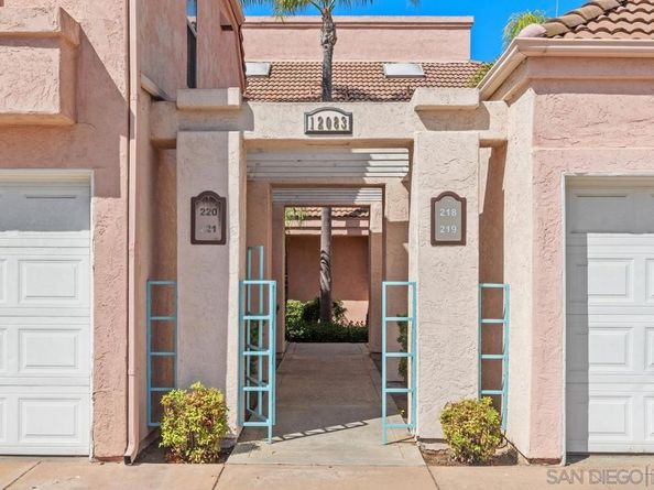 12083 Calle de Montana 219, El Cajon CA 92019