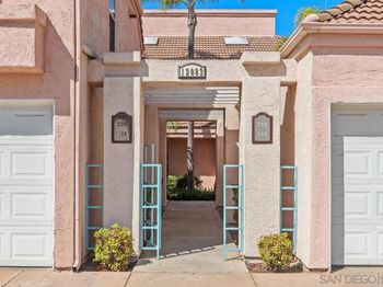 12083 Calle de Montana