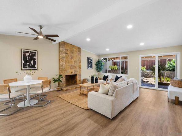 8935 Laddie Ln, San Diego CA 92123