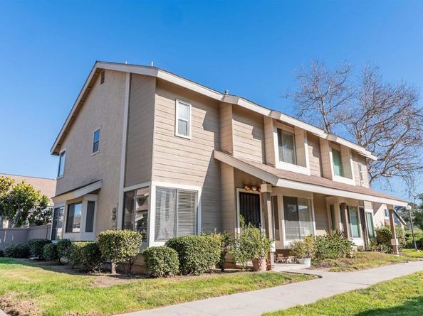 7483 Tooma St B, San Diego CA 92139