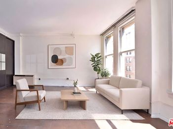 215 W 7th Street