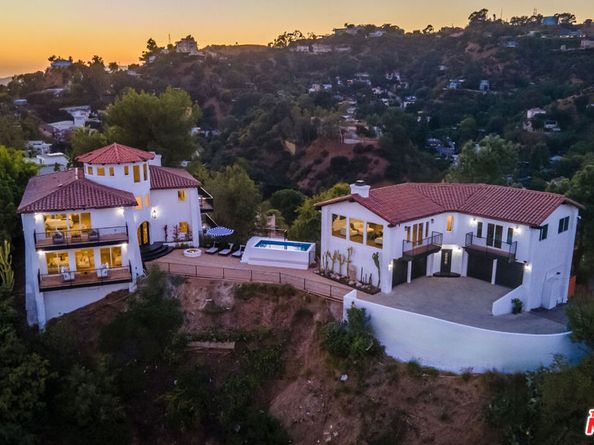 8300 Grand View Drive, Los Angeles CA 90046