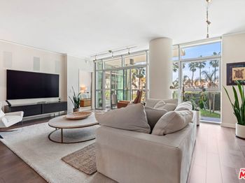 13650 Marina Pointe Drive