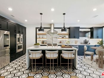 6477 Zuma View Place